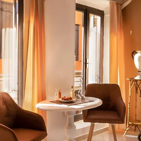 Апартаменти Santa Elena Boutique *