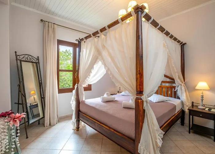 Santa Elena Boutique *